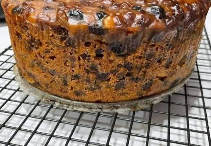 Air Fryer Christmas Cake